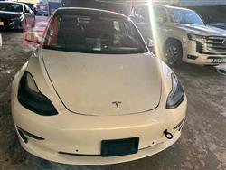 تێسلا مۆدێل 3